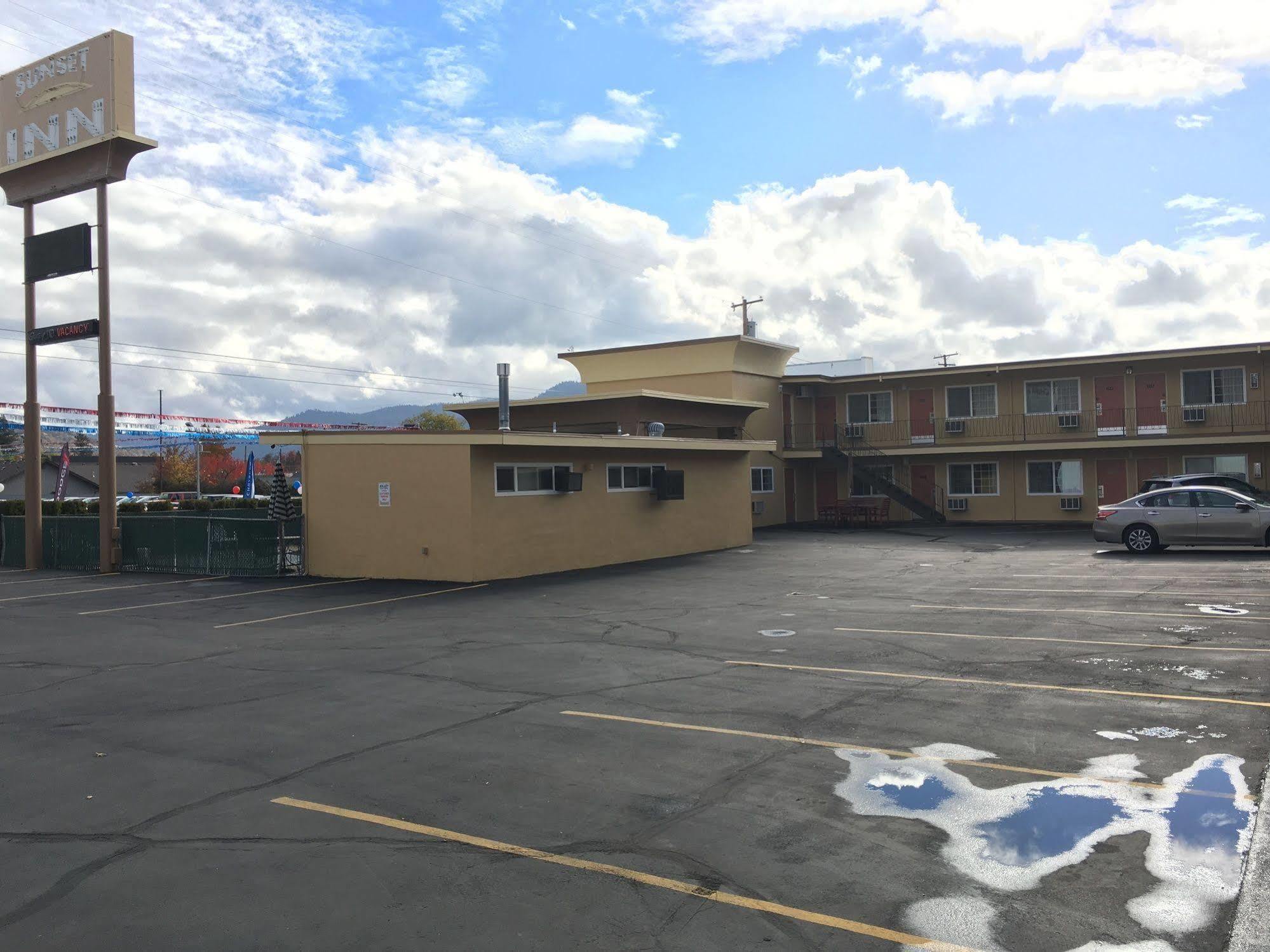 Sunset Inn Grants Pass Luaran gambar