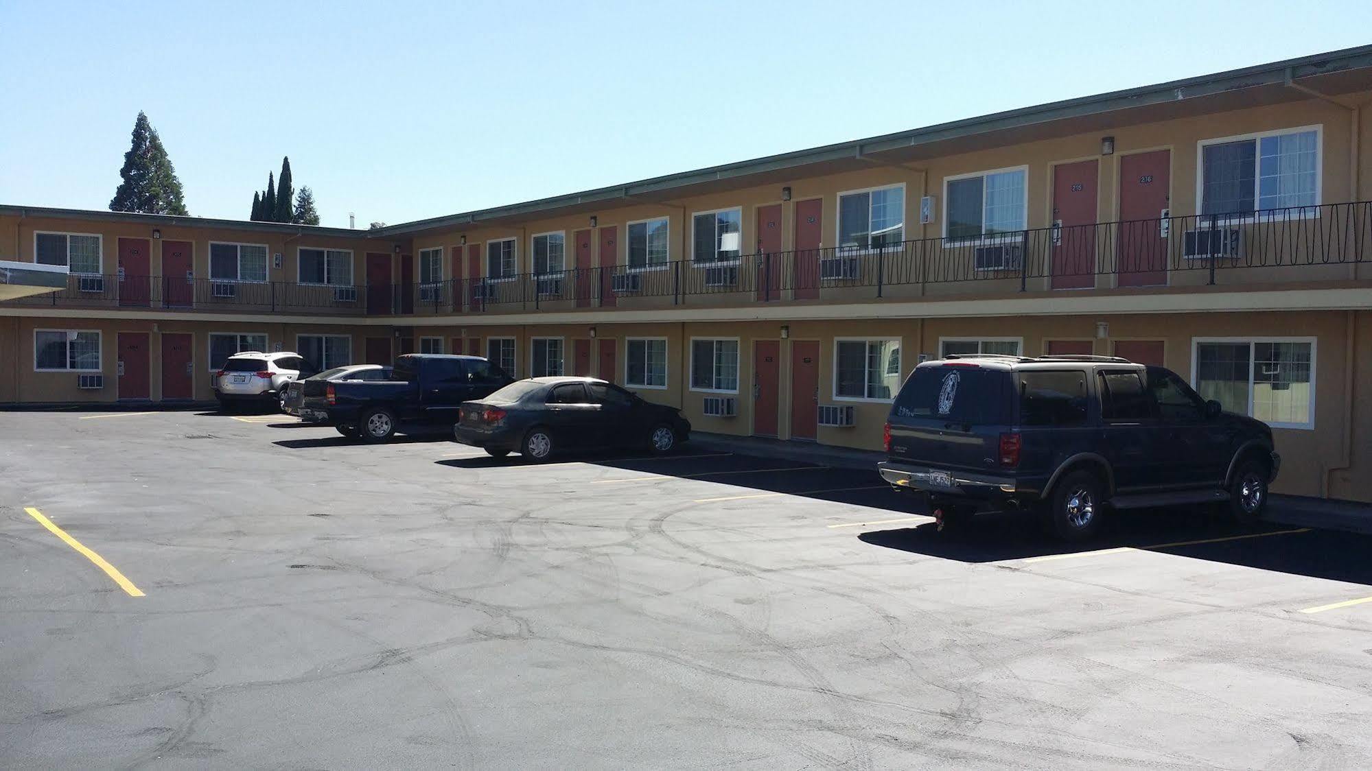 Sunset Inn Grants Pass Luaran gambar