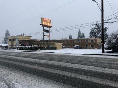 Sunset Inn Grants Pass Luaran gambar